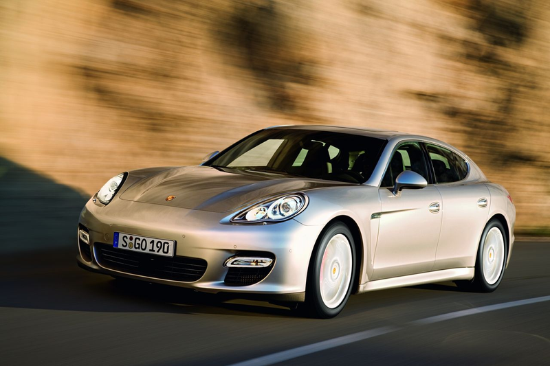Illustration for article titled Cover Your Eyes: The Porsche Panamera Mega Gallery
